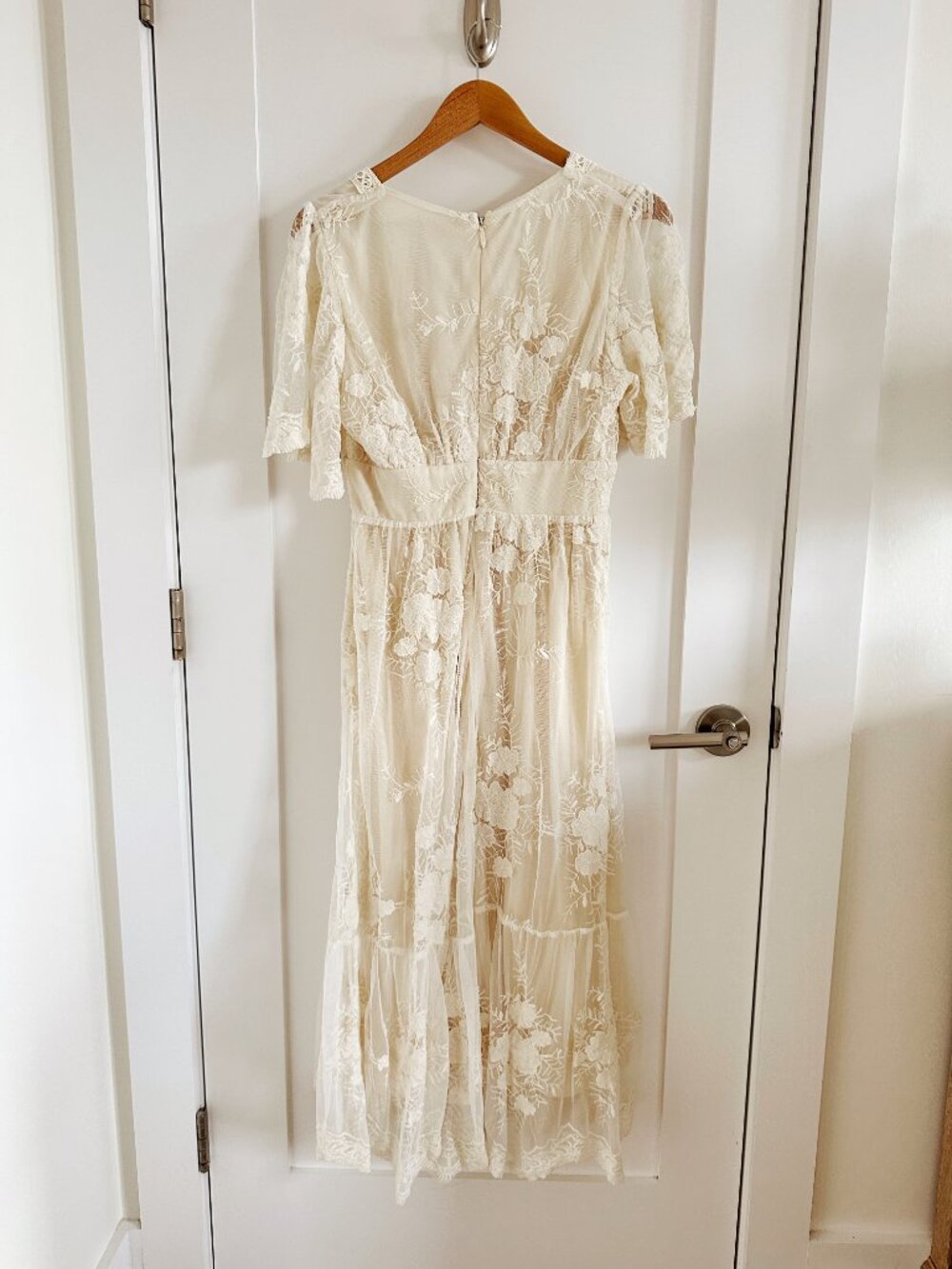 Baltic Born - Clarisa Lace Midi Dress | Vintage Cream - Picture 8 of 9
